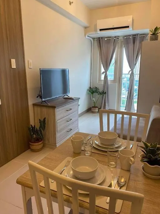 Apartment Smdc Coast Residences Condo Near Moa, Ccp, Picc, Star City Manila Philippines