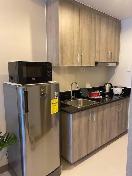 Apartment Smdc Coast Residences Condo Near Moa, Ccp, Picc, Star City Manila Philippines